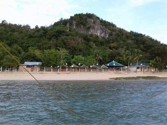 Se San Beach Resort-Isla De Gigantes Carles Exteriör bild